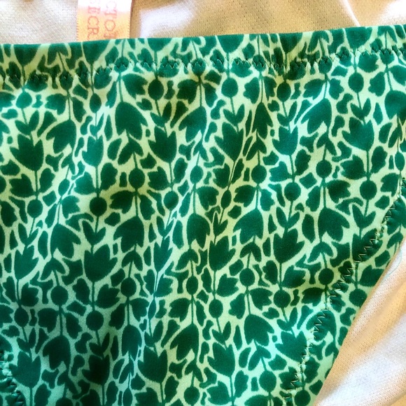 Victoria’s Secret green pattern string bikini sz M - Picture 3 of 8